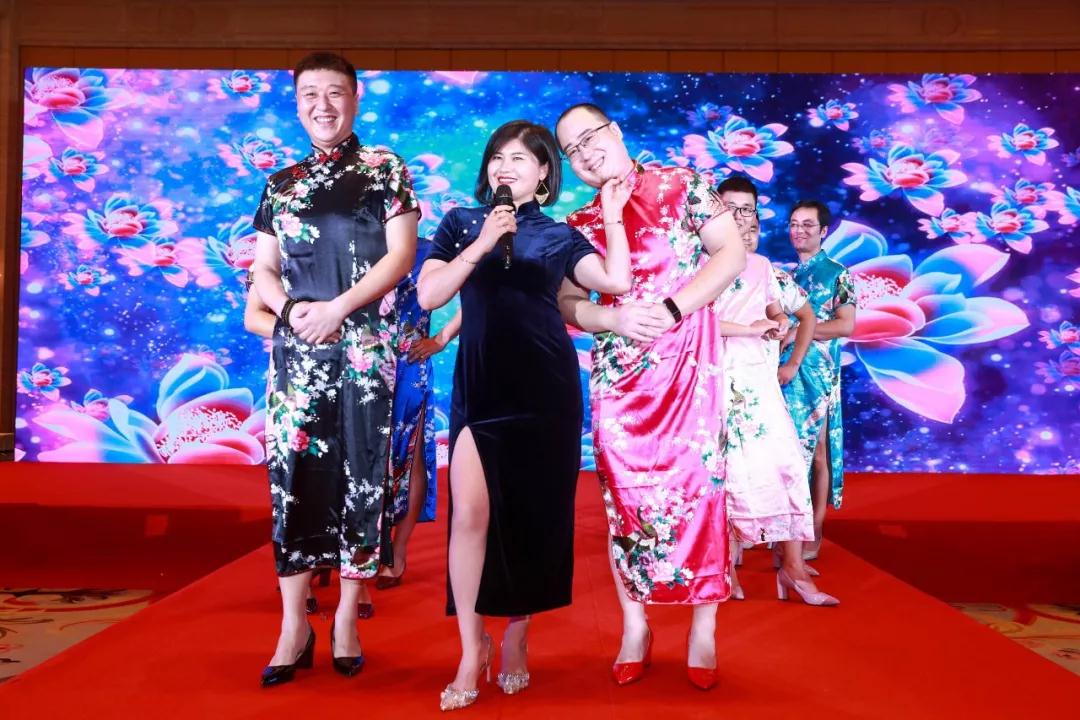 熱烈慶?!白兏飫撔?揚帆未來”北京中成康富2019年合伙人年會勝利召開 熱烈慶?!白兏飫撔?揚帆未來”北京中成康富2019年合伙人年會勝利召開